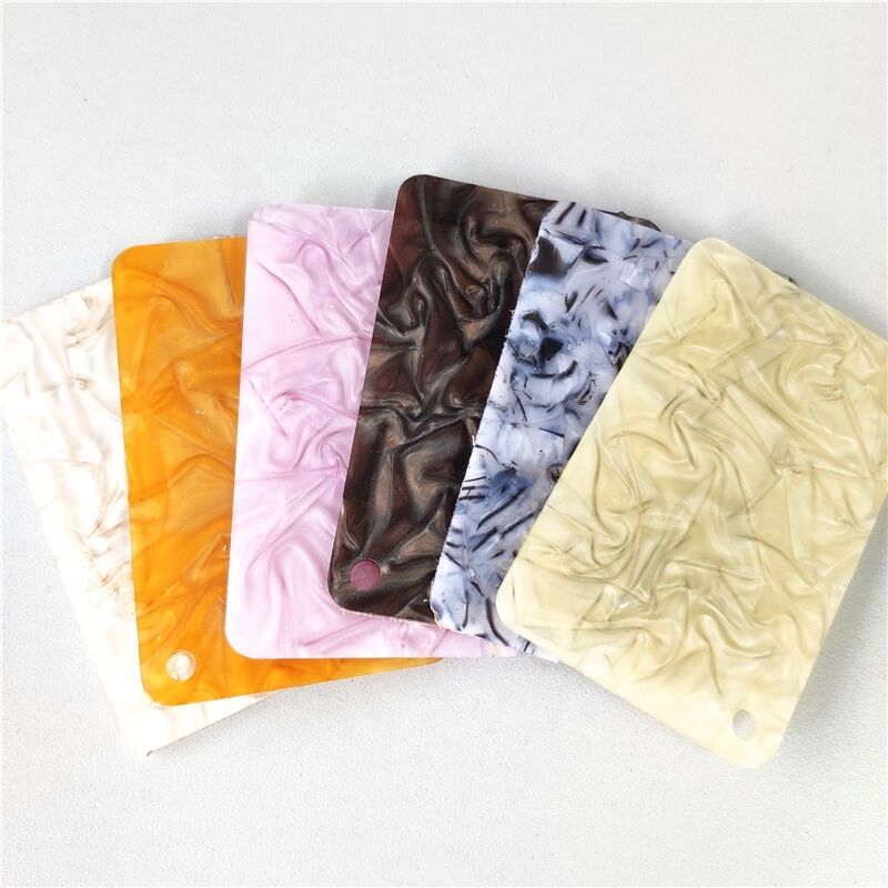 Kokie yra lietaus akrilo lakšto, skirto ekranams, pranašumai